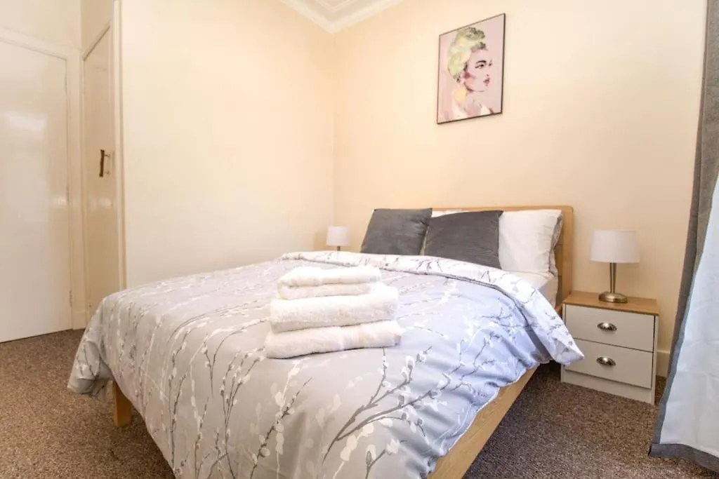 Apartment Gustina Lodge Aberdeen